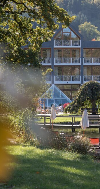 Teichblick Herbststimmung im Garten des Hotel Deimann.